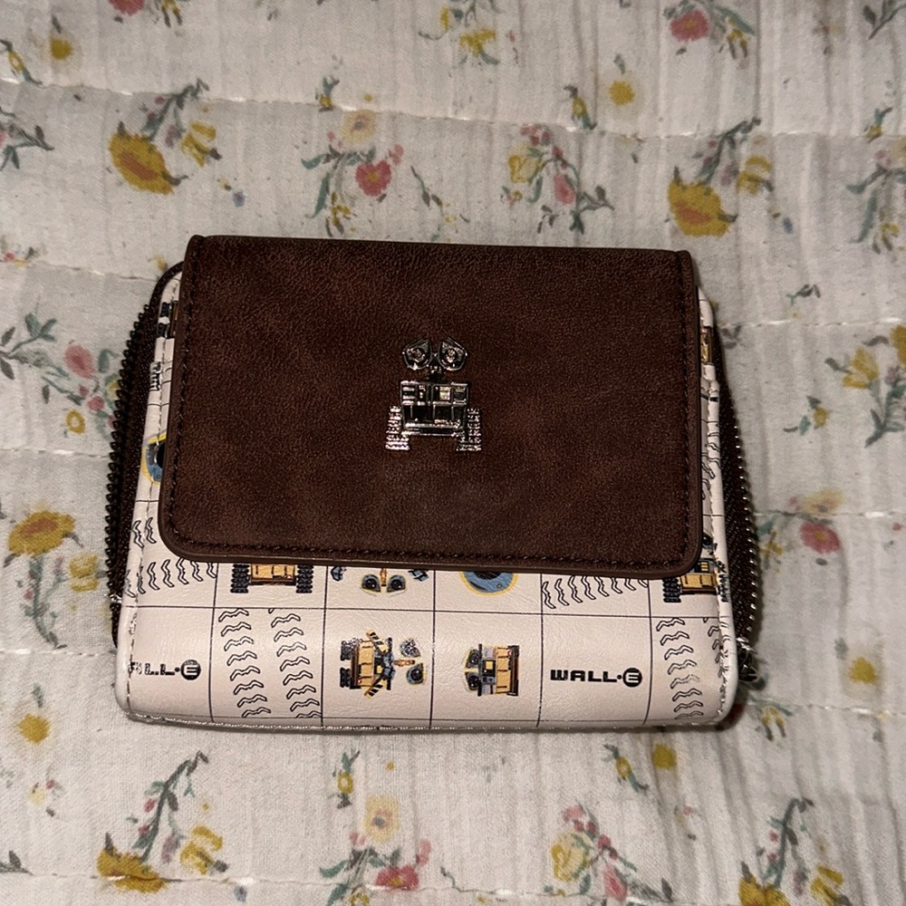 Disney Wall-E Lounge-fly  Wallet